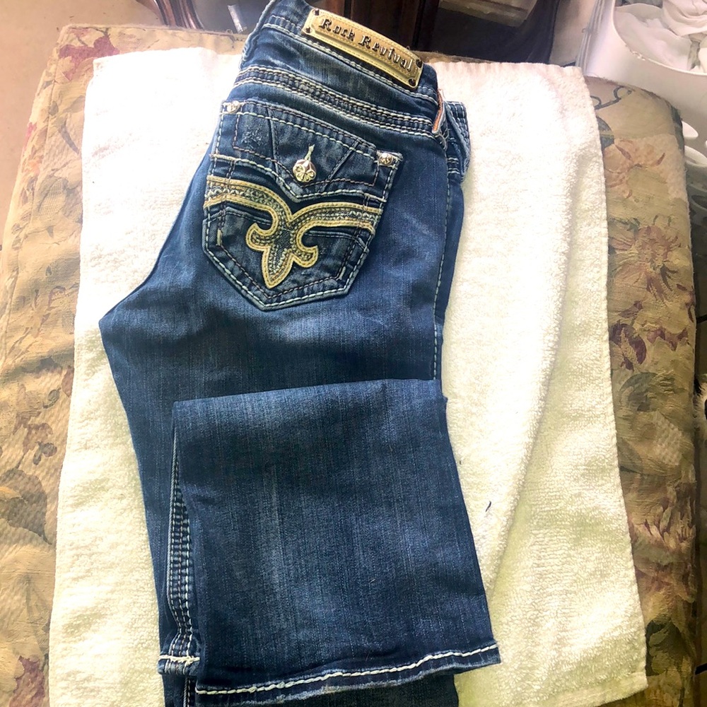 Rock revival Cornett Boot cut jeans women’s Size 29 waste Inseam 33 1/2 inches